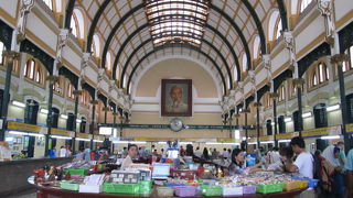 じっくり見る場所ではないです。