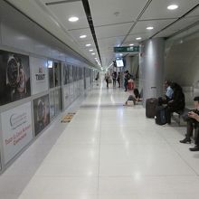 スワプンナーム空港駅