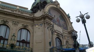 華麗な市民会館