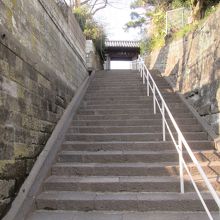 …階段を上って見ましょう