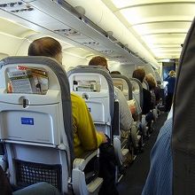 機材は新しく、座席も綺麗でした