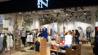 ３つのオリジナルブランドによるセレクトショップ