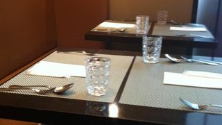 赤坂サカスの人気店。土曜日昼、開店前から並ぶ方が多くいましたよ。