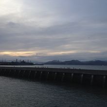 晴れていたらきれいだろうに・・。