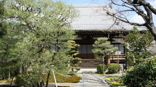 朱雀・村上両天皇を開基としています