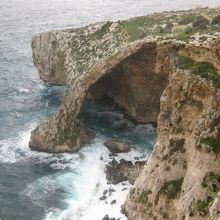 荒波のブルーグロット