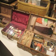 当時の移民の荷物は、こうしたイメージだったのでしょうね