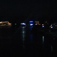 やや寂しい印象の夜景でした・・・