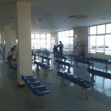 待合室内の様子