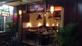 路地を入ると、コムヘン。