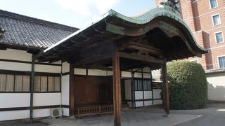 御寺御所とも称します