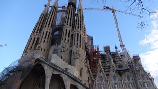 天候が原因でタワーに登れない場合は返金があるようです