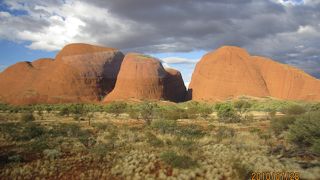 オルガ岩群 (カタ・ジュタ)