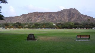 ダイアモンドヘッドふもとの公園