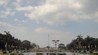 英雄ホセ･リサール氏。