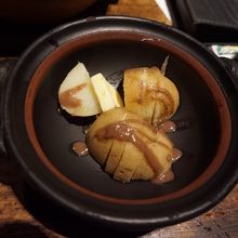 新じゃがはアンチョビのソースで。