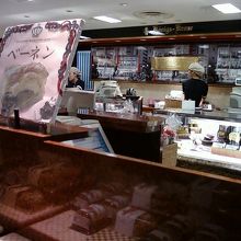 かなり広い店内です。