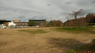 大都市の真ん中とは思えないほど静か