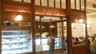 お洒落なケーキカフェ