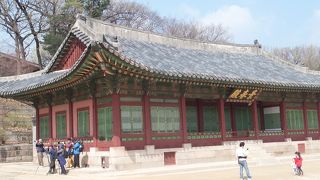 大妃のために建てられました。