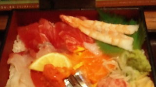 なかなかの海鮮重でした