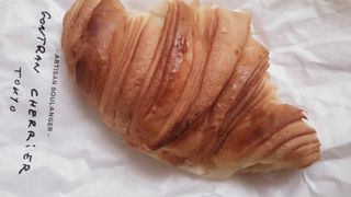 クロワッサンは美味しいけど