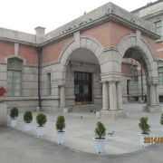 旧ソウル駅は当時、東京駅に次ぐ東洋第２の規模の駅舎と称された。