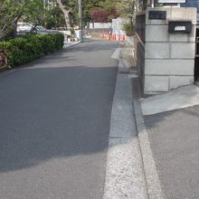 坂上、願西寺前