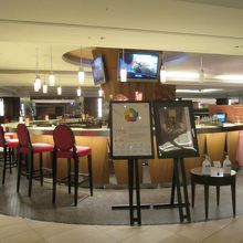 一応、こんなカウンター席もあります…アラカルトはこちらで