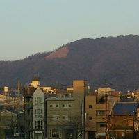 大文字焼きの大が見えます