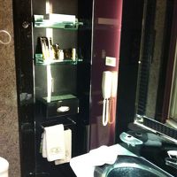 鏡も曇り一つなく磨き上げられている