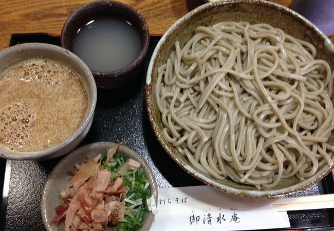 武生駅近くのそば店