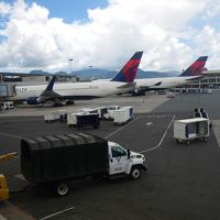 デルタ　B767-300