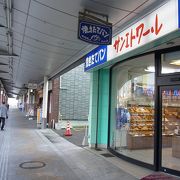 敦賀駅近くにあるパン屋さんです。