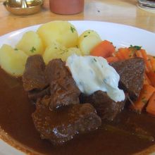 牛肉の煮込みシチュー