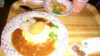 落ち着いて食べれます。