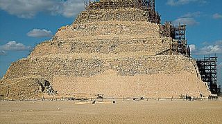 最初のピラミッド