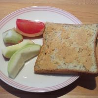 フルーツとパンが食べ放題でした。