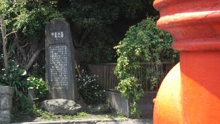 鎌倉特有の石碑があります。