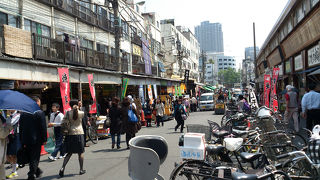 場外は移転しません