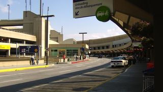 お店が小さいですよ。