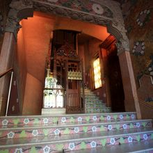 エレベーターホールのモザイク