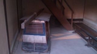 三翠園というホテルの入口にあります