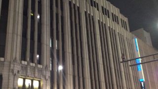 地下食品街がお勧め。