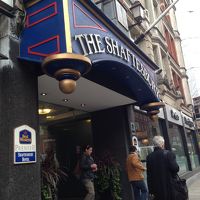 正面　場所は最高