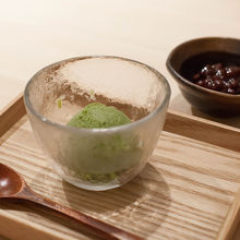 和三盆の様な上品な甘さのデザートは別腹で全種トライ。
