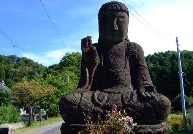 上品下生仏（九品仏）　万年山　長楽寺