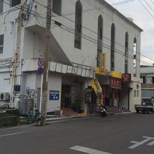 ”すどまり館”さん全景。