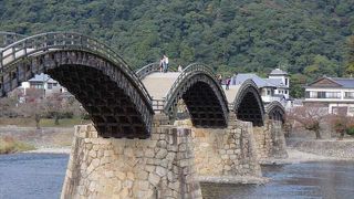 立派な橋です。