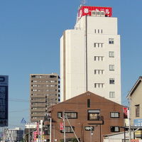 ホテルの目の前がレンタサイクルステーションです